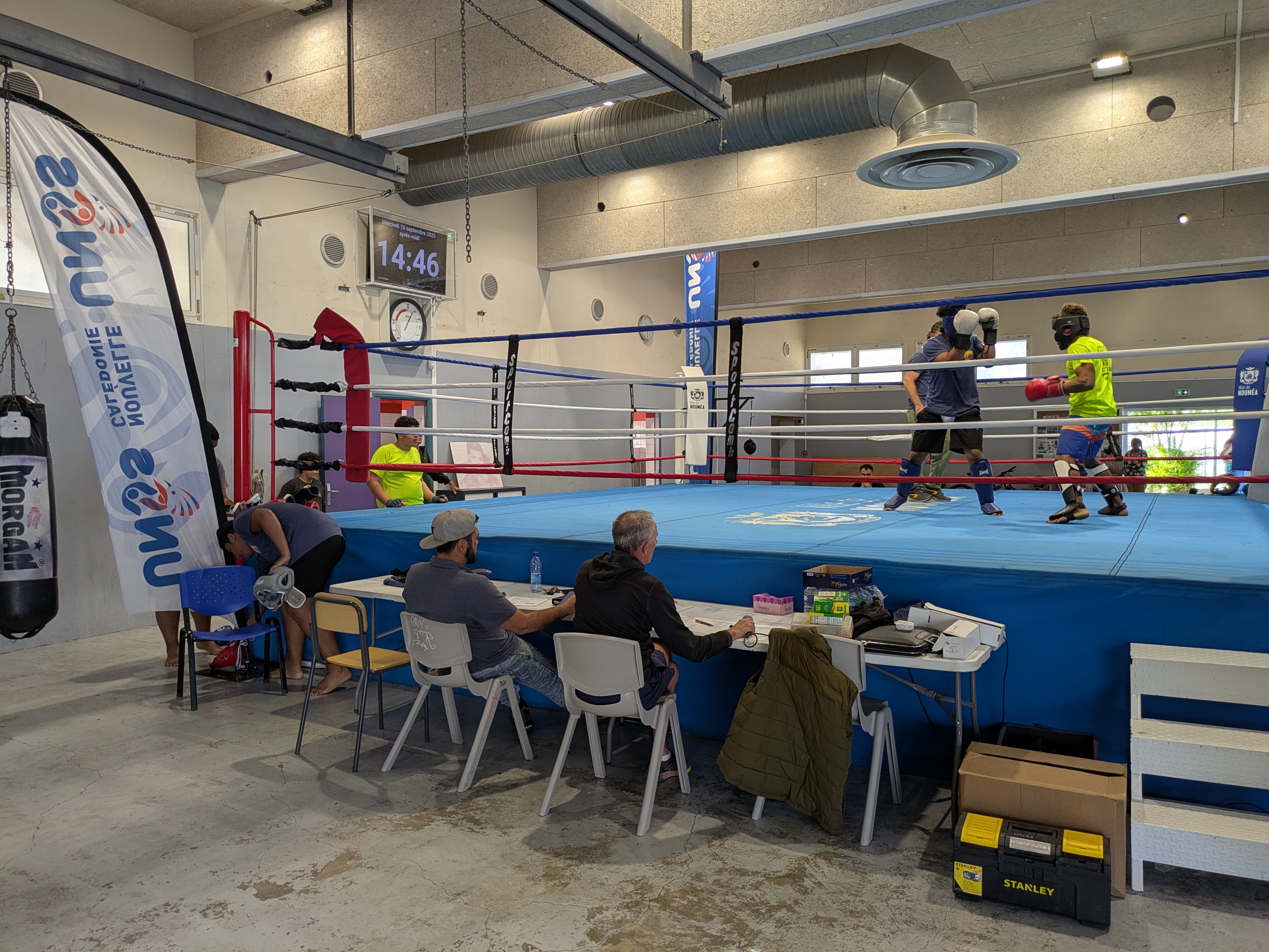 Des juges arbitres enthousiastes et concentrés !